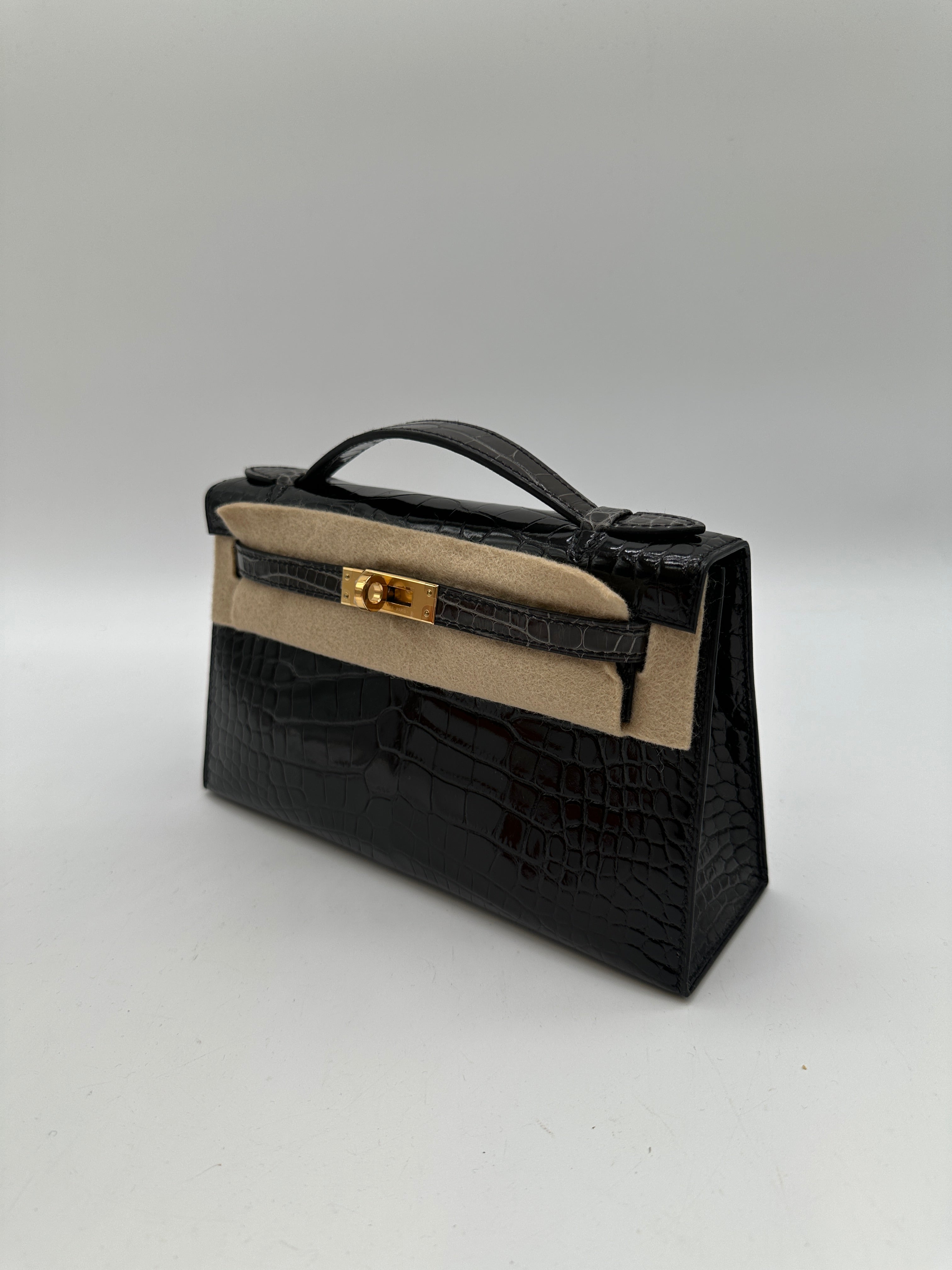 Hermès Kelly Pochette HSS Black / Graphite Shiny Alligator GHW