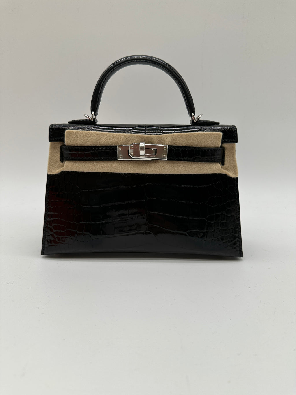 Hermès Kelly 20 Black Shiny Alligator PHW