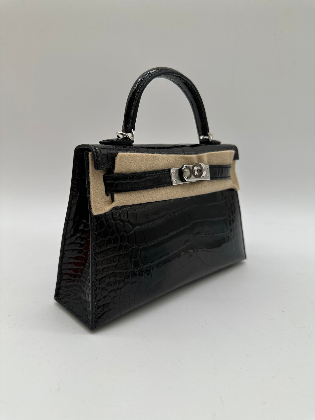 Hermès Kelly 20 Black Shiny Alligator PHW
