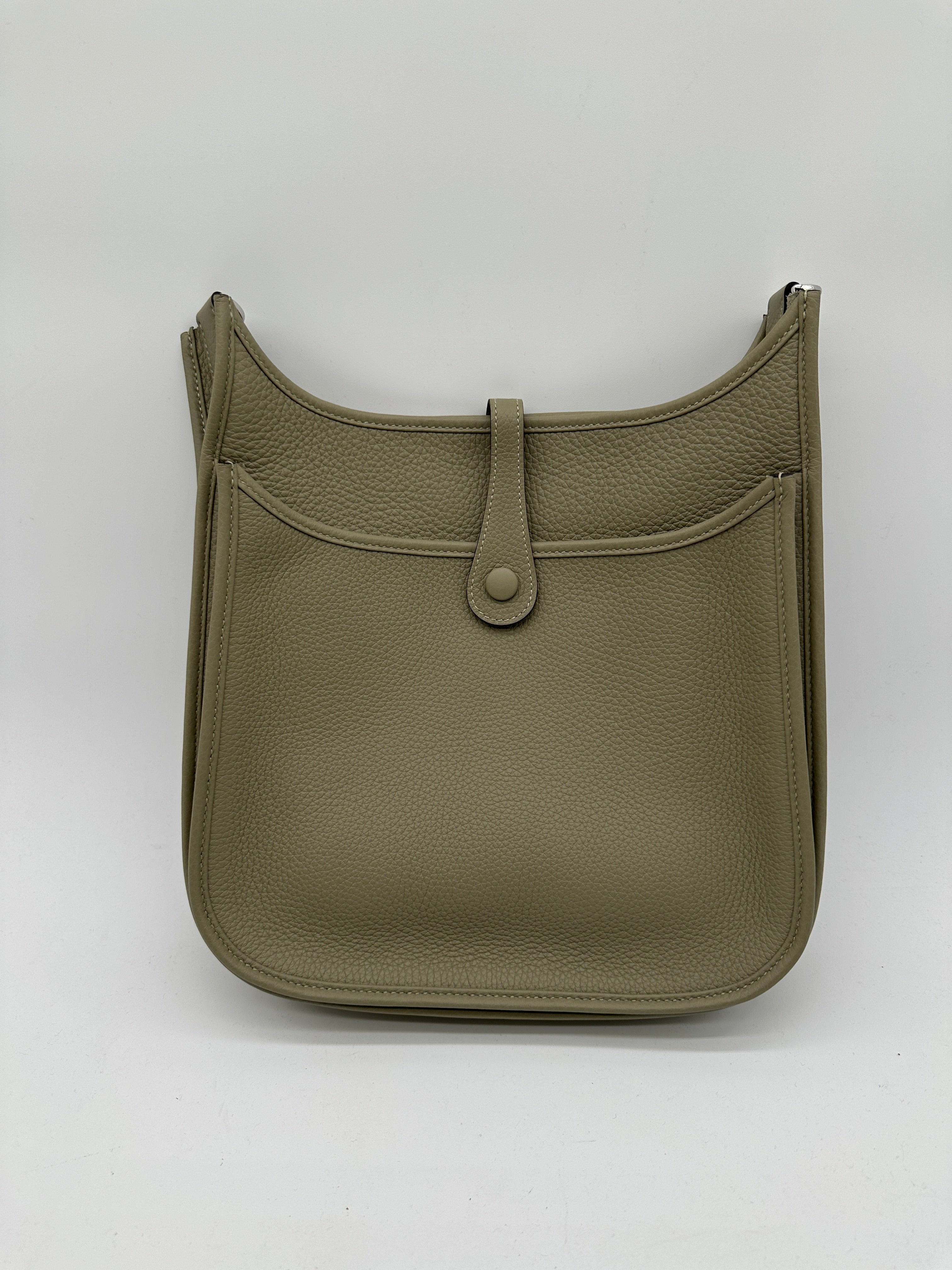 Hermès Vintage Kelly Pochette Rouge Casaque Doblis PHW