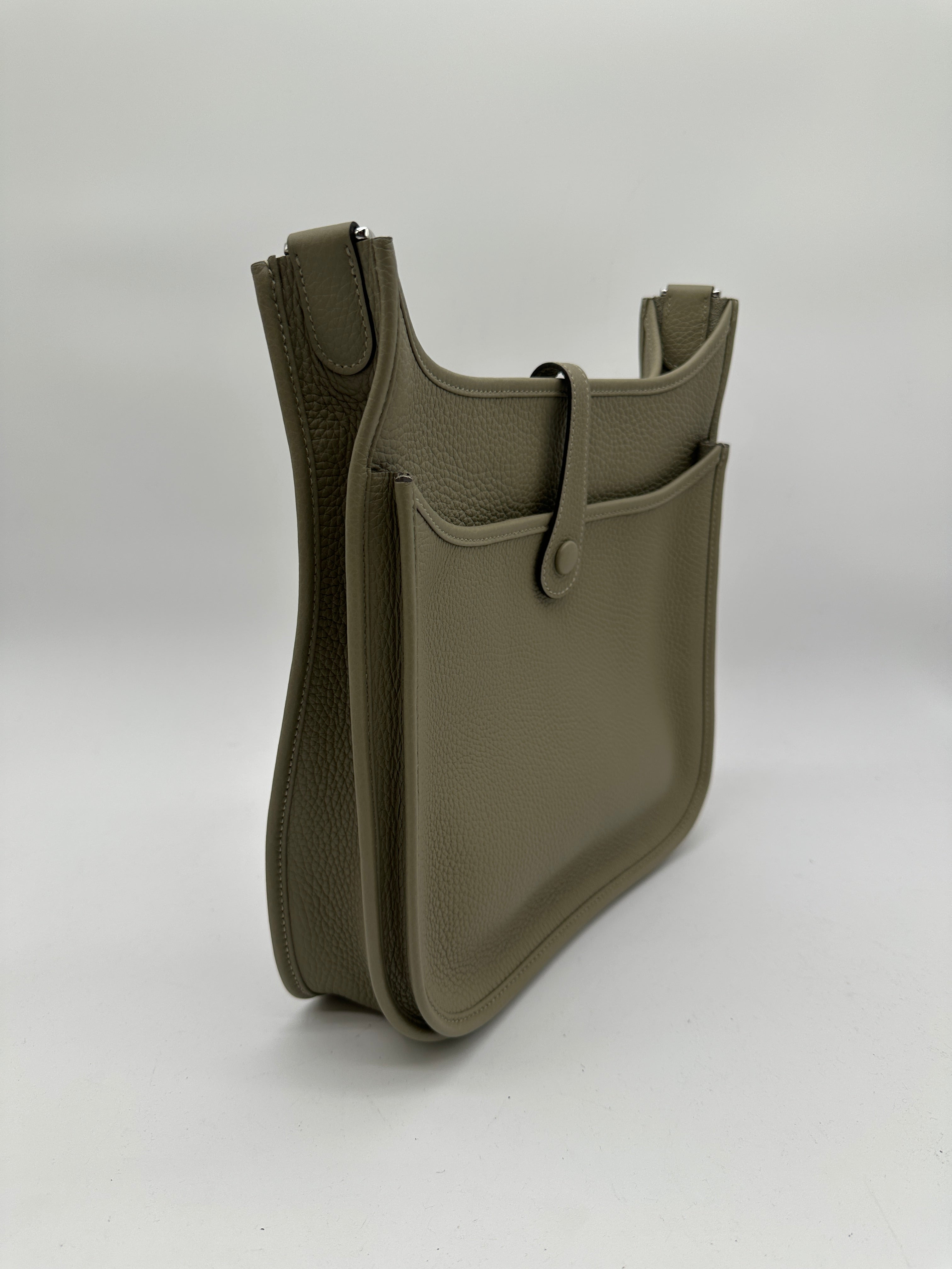 Hermès Vintage Kelly Pochette Rouge Casaque Doblis PHW