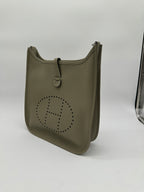 Hermès Vintage Kelly Pochette Rouge Casaque Doblis PHW