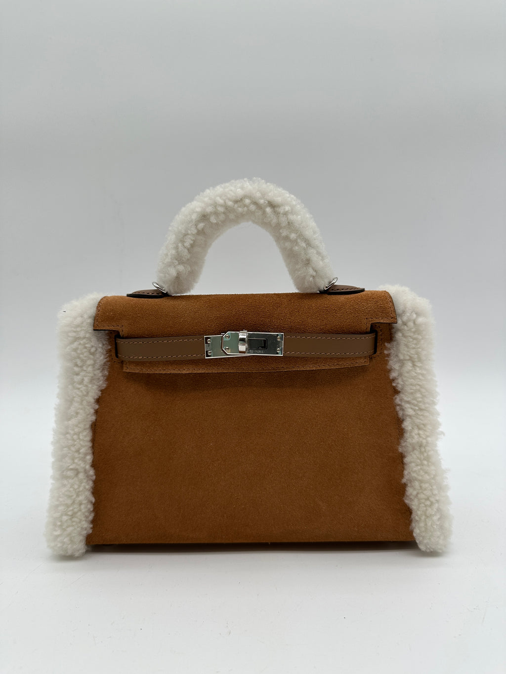 Hermès Kelly 20 Grizzly Swift Chamois / Ecru