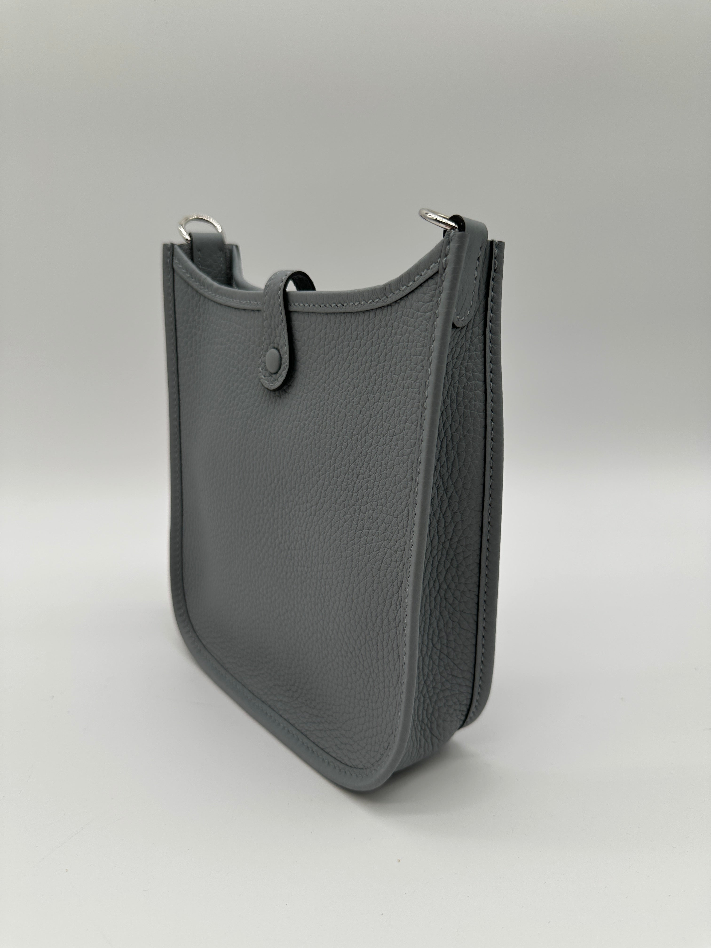 Hermès Kelly 28 Gold Togo GHW