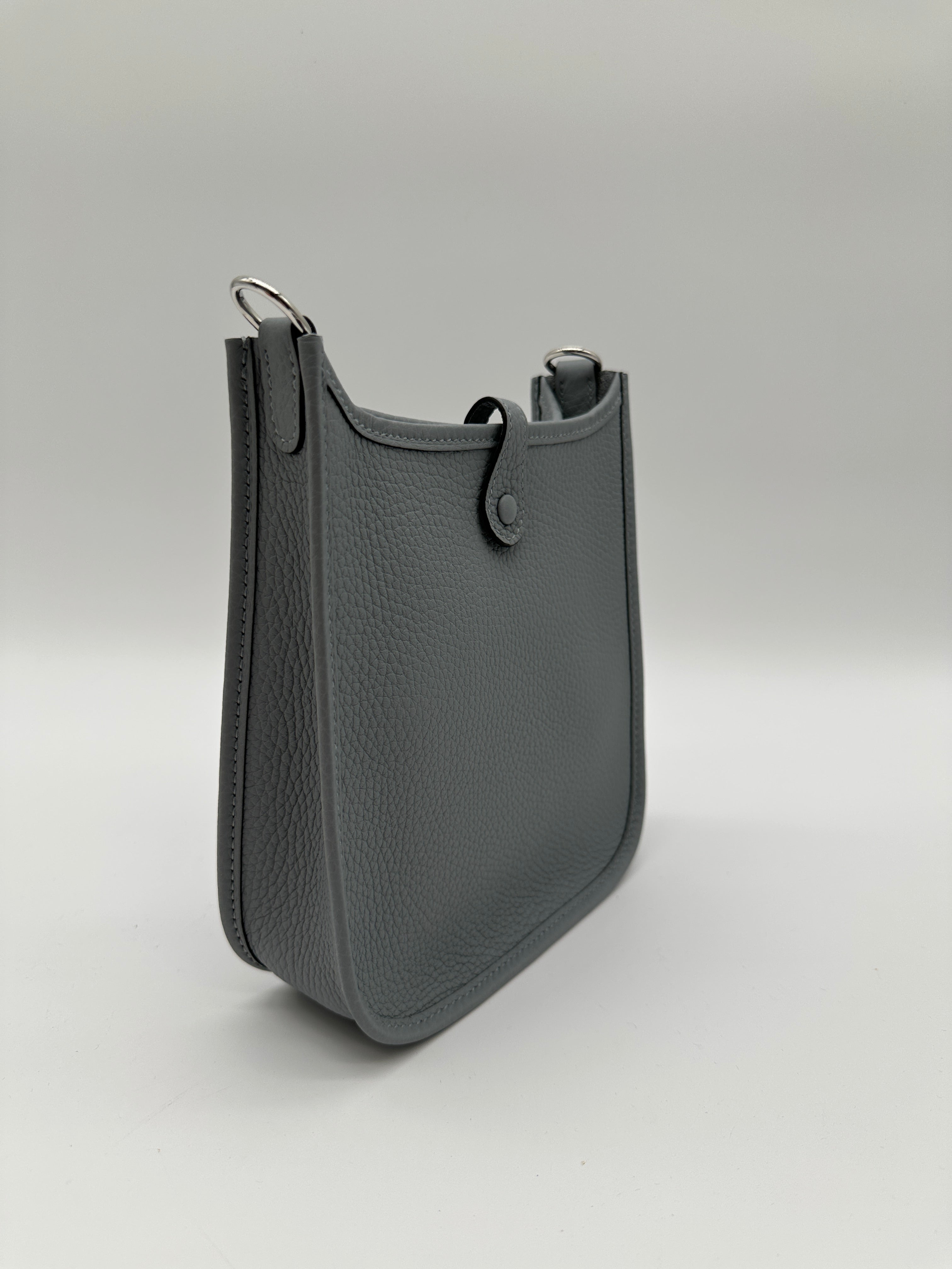 Hermès Kelly 28 Gold Togo GHW