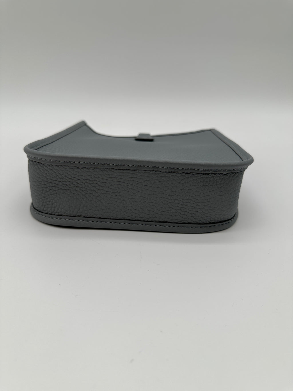 Hermès Kelly 28 Gold Togo GHW