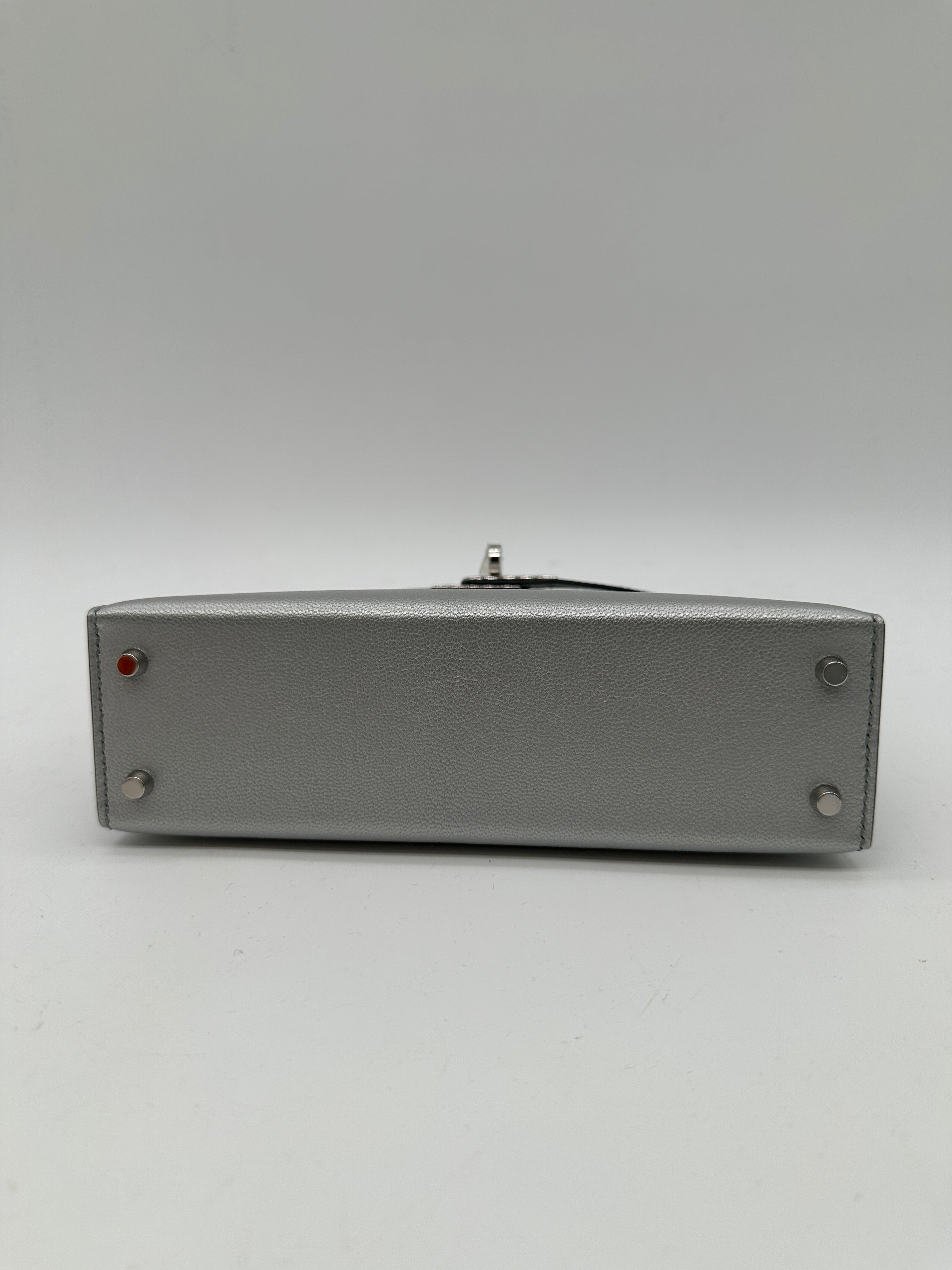 Hermès Kelly 20 Metallic Silver PHW