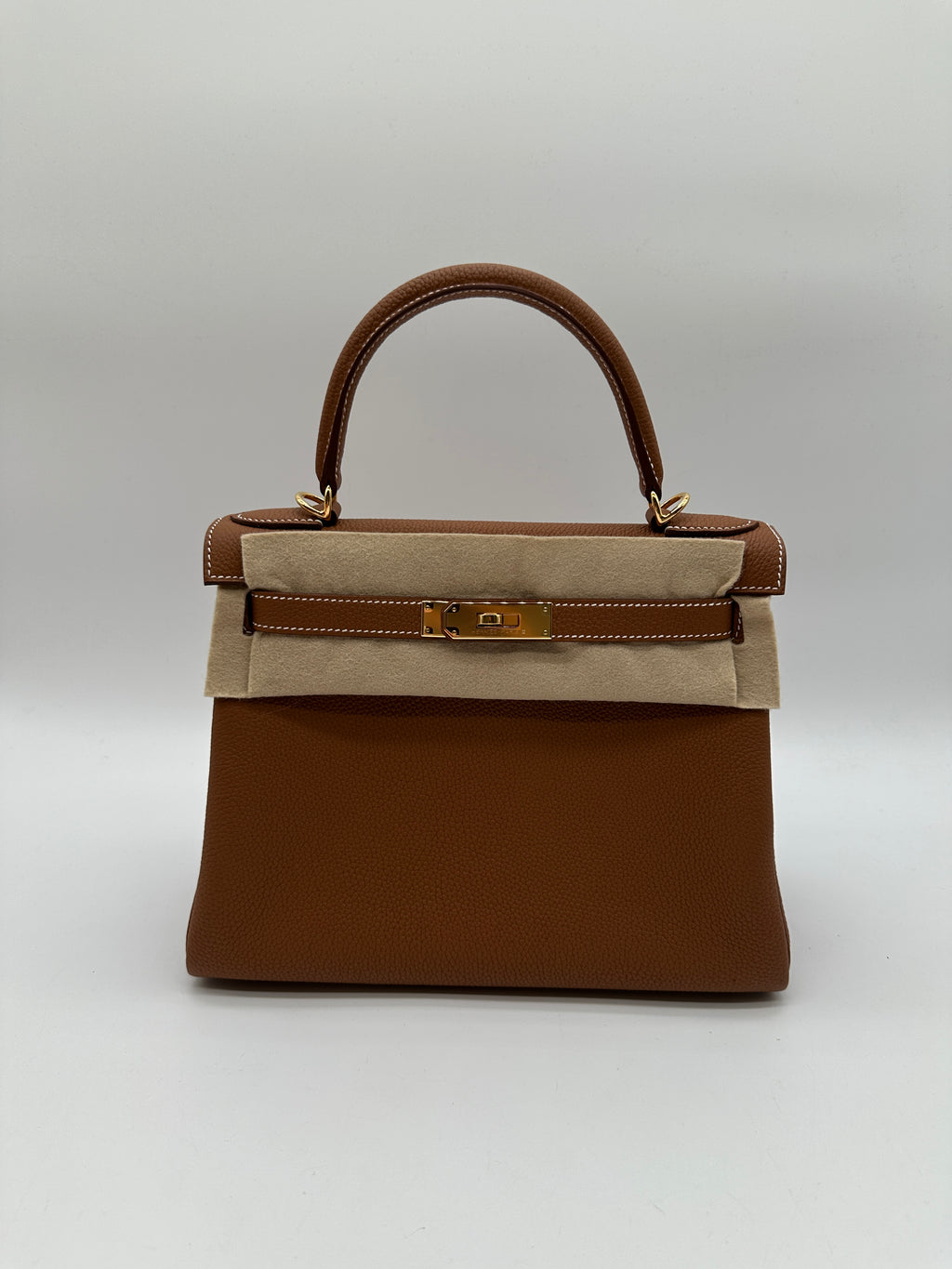 Hermès Kelly 28 Gold Togo GHW