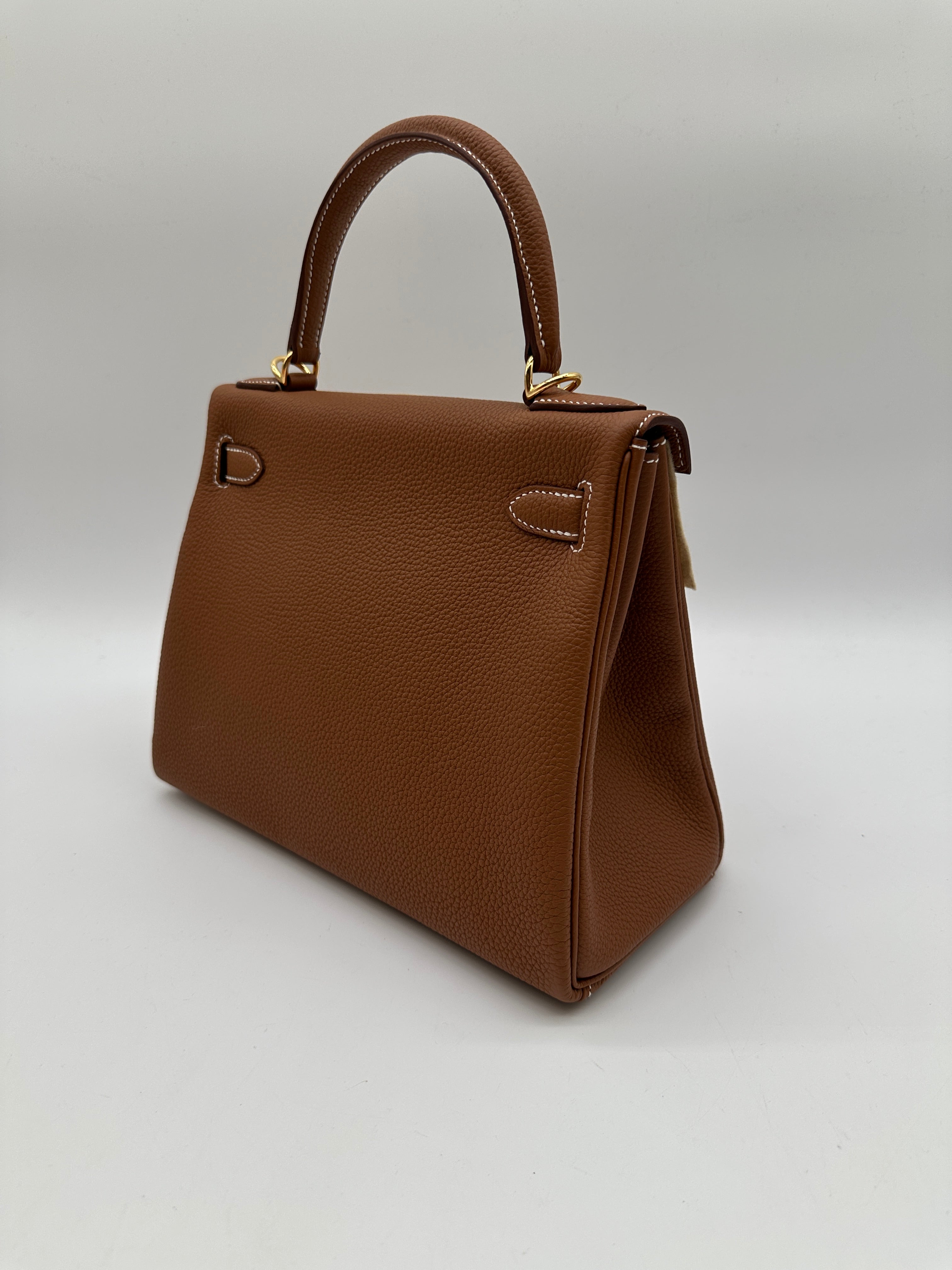 Hermès Kelly 28 Gold Togo GHW